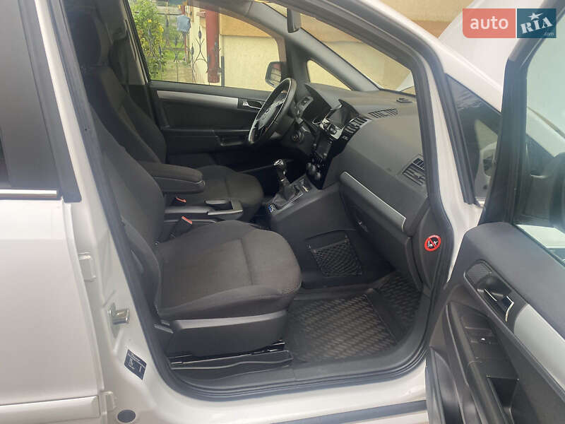 Минивэн Opel Zafira 2012 в Ковеле