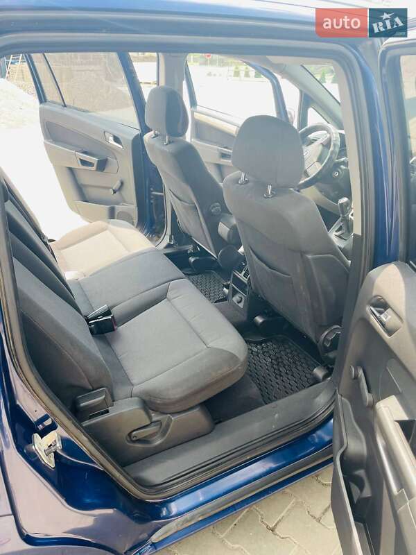 Минивэн Opel Zafira 2008 в Южноукраинске