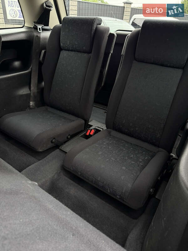 Минивэн Opel Zafira 2001 в Луцке