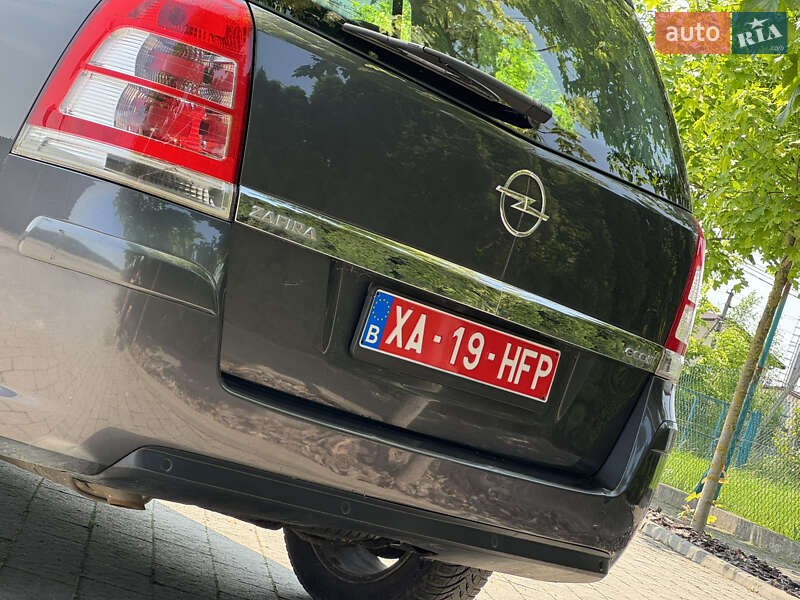 Минивэн Opel Zafira 2012 в Львове