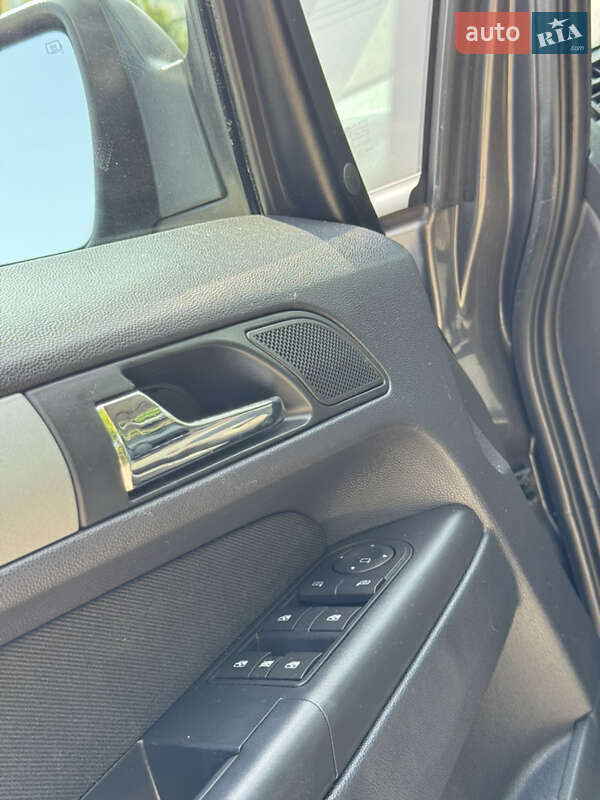 Минивэн Opel Zafira 2012 в Львове