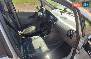 Минивэн Opel Zafira 2003 в 