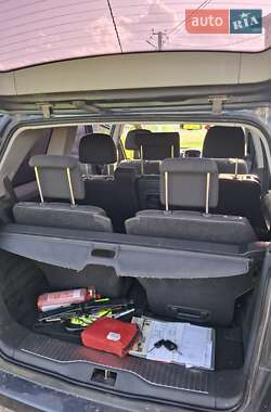 Минивэн Opel Zafira 2009 в 