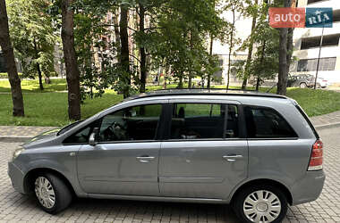 Минивэн Opel Zafira 2007 в 