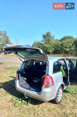 Минивэн Opel Zafira 2009 в 