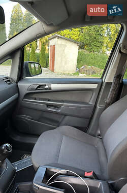 Мінівен Opel Zafira 2011 в 