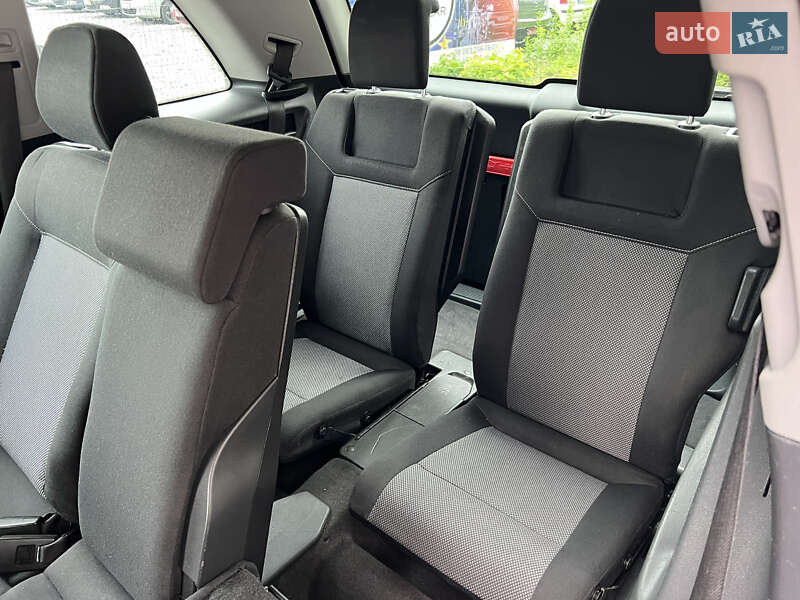 Минивэн Opel Zafira 2011 в Виннице