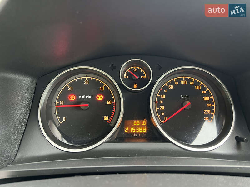 Минивэн Opel Zafira 2011 в Виннице