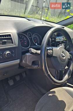 Минивэн Opel Zafira 2009 в 