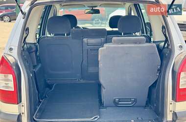 Минивэн Opel Zafira 2003 в 