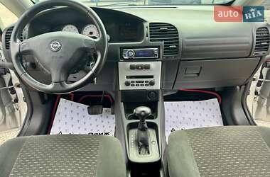 Минивэн Opel Zafira 2003 в 