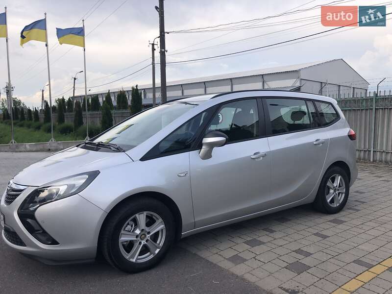 Opel Zafira 2012