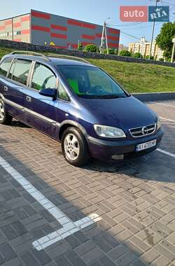 Мінівен Opel Zafira 2001 в Софіївській Борщагівці