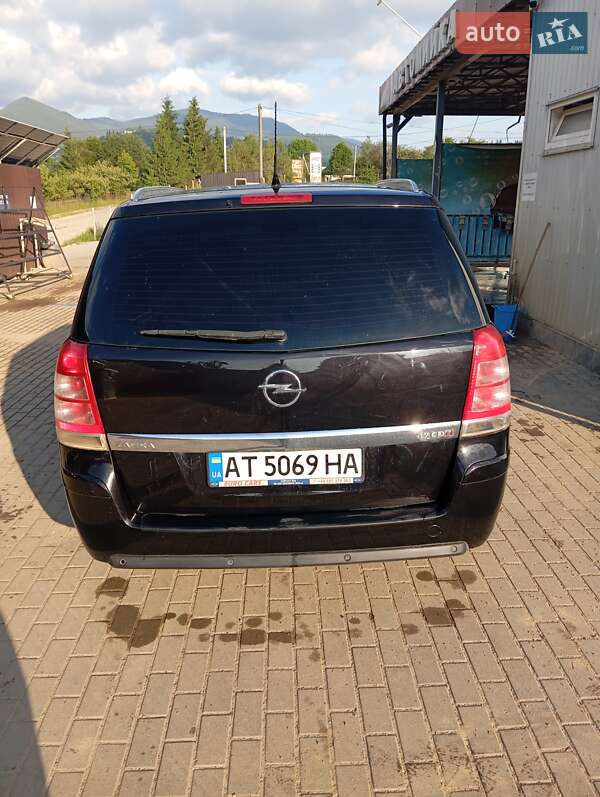 Минивэн Opel Zafira 2010 в Верховине фото 15 Минивэн Opel Zafira 2010 в Верховине