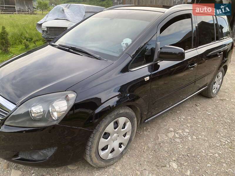 Минивэн Opel Zafira 2010 в Верховине фото 18 Минивэн Opel Zafira 2010 в Верховине