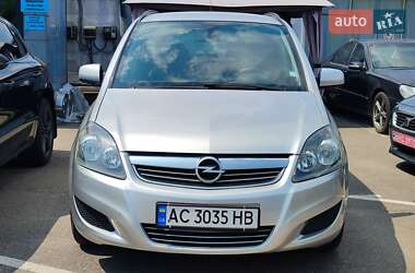 Минивэн Opel Zafira 2011 в 