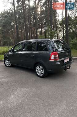 Мінівен Opel Zafira 2011 в 