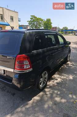 Мінівен Opel Zafira 2012 в 