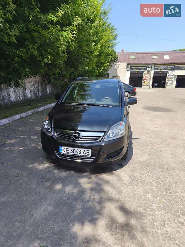 Мінівен Opel Zafira 2012 в Кам'янському