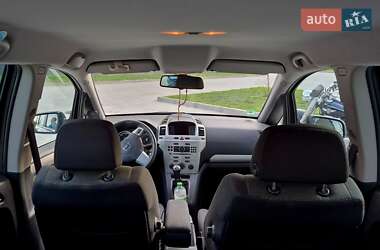 Минивэн Opel Zafira 2010 в 
