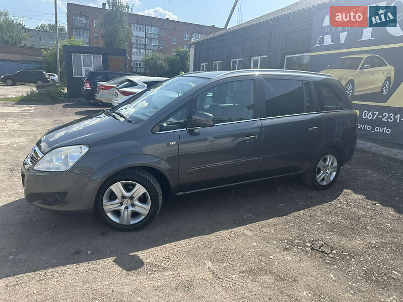 Минивэн Opel Zafira 2010 в Нежине