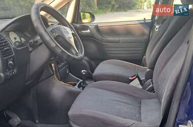 Минивэн Opel Zafira 2002 в 