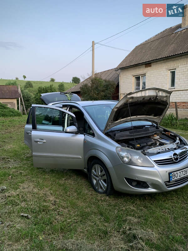 Минивэн Opel Zafira 2008 в Золочеве фото 7 Минивэн Opel Zafira 2008 в Золочеве