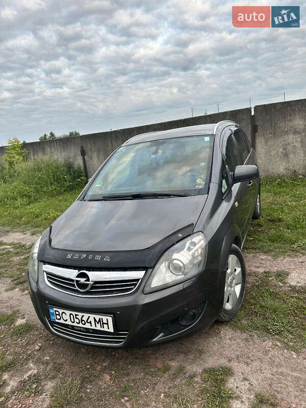 Opel Zafira 2011
