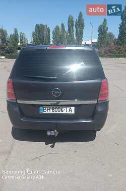 Минивэн Opel Zafira 2007 в 