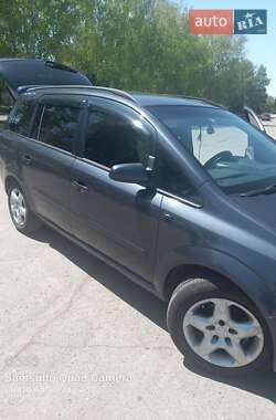 Минивэн Opel Zafira 2007 в 