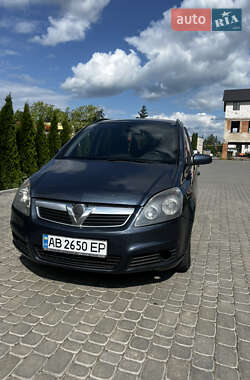 Минивэн Opel Zafira 2007 в 