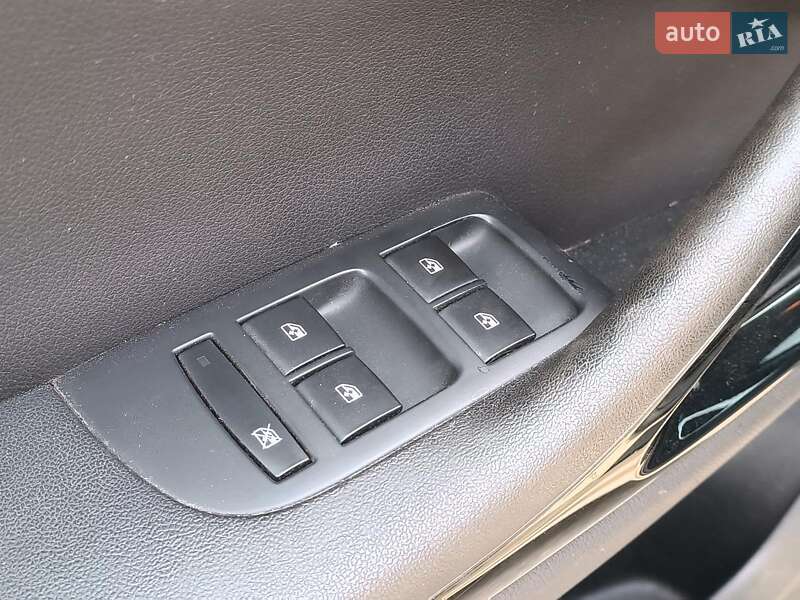 Мікровен Opel Zafira 2015 в Харкові