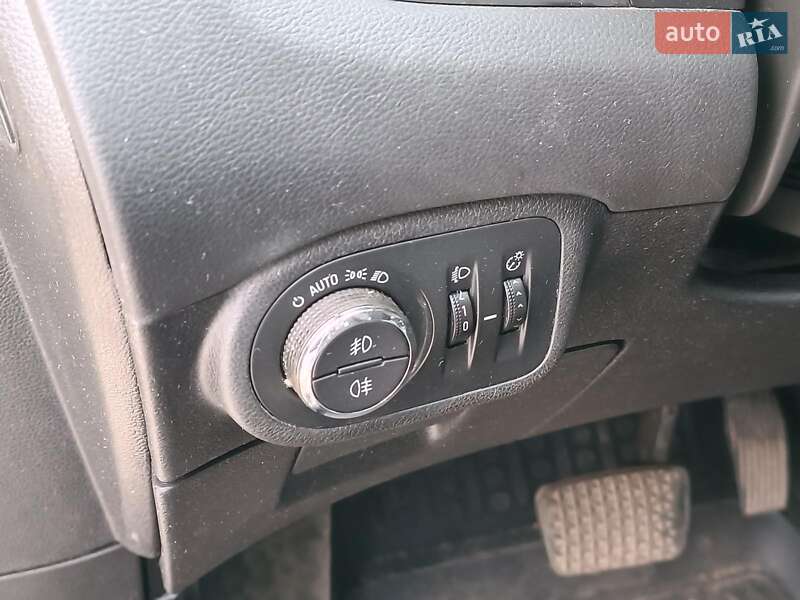 Мікровен Opel Zafira 2015 в Харкові