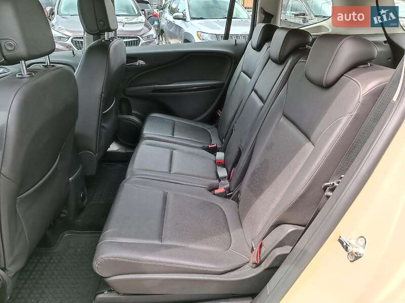 Мікровен Opel Zafira 2015 в Харкові