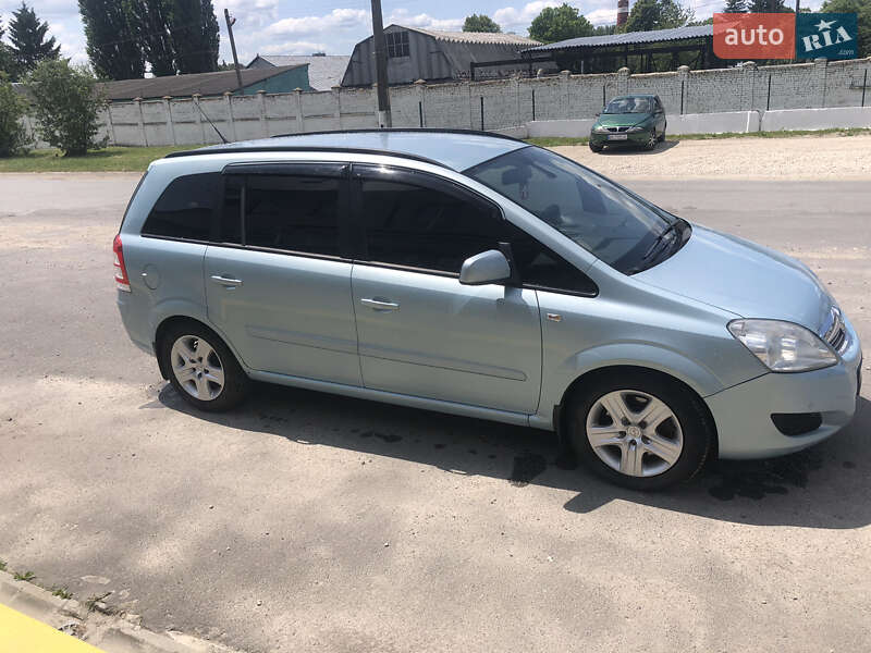 Мінівен Opel Zafira 2009 в Волочиську