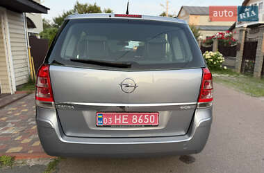Минивэн Opel Zafira 2008 в 
