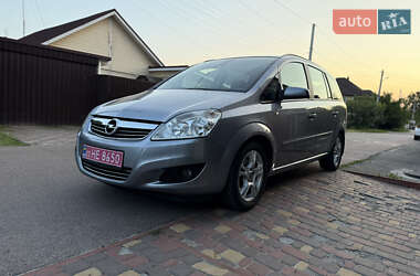 Минивэн Opel Zafira 2008 в 