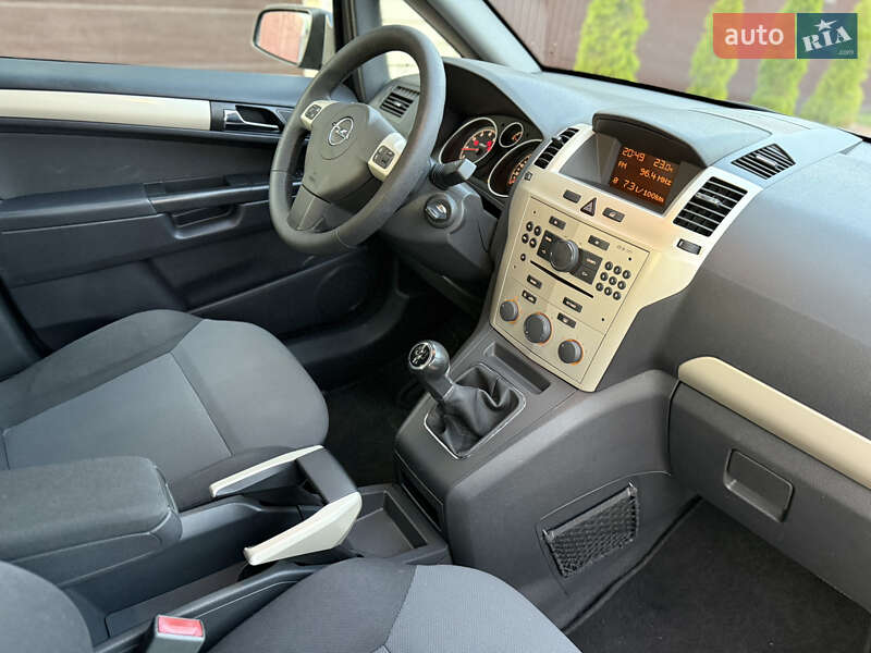 Минивэн Opel Zafira 2008 в Борисполе