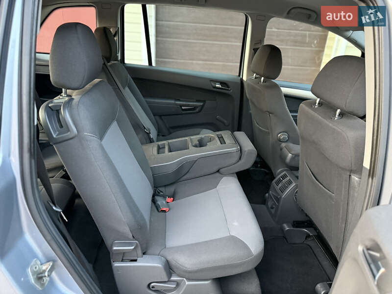 Минивэн Opel Zafira 2008 в Борисполе