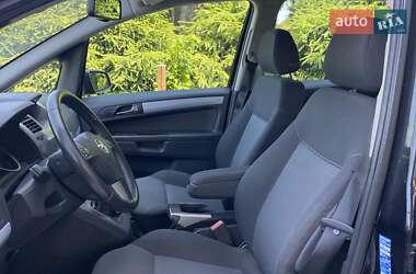 Минивэн Opel Zafira 2008 в 