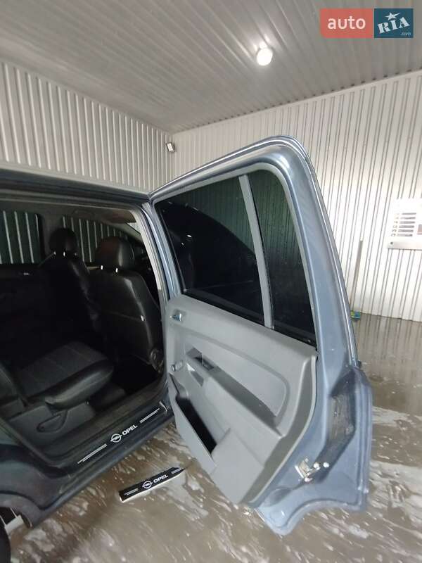 Минивэн Opel Zafira 2008 в Баре