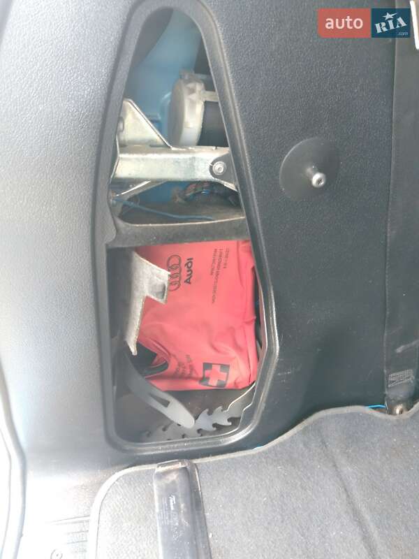 Мінівен Opel Zafira 2002 в Рівному