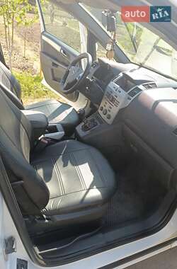 Мінівен Opel Zafira 2009 в Полтаві