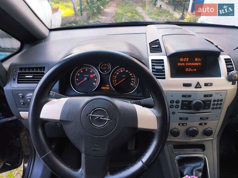 Мінівен Opel Zafira 2008 в Чернівцях