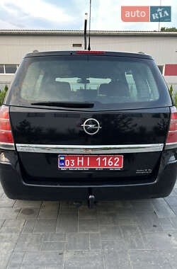 Минивэн Opel Zafira 2007 в 