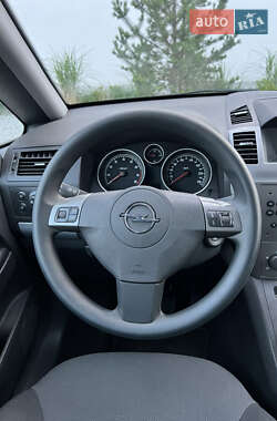 Минивэн Opel Zafira 2007 в 