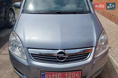 Минивэн Opel Zafira 2009 в Ахтырке