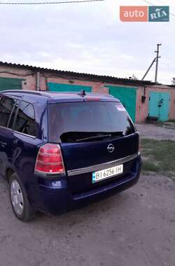 Минивэн Opel Zafira 2006 в 