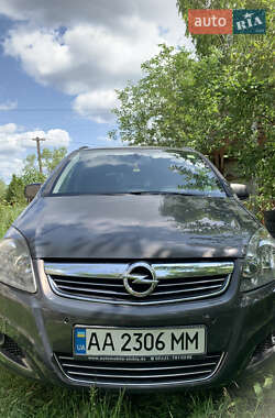 Минивэн Opel Zafira 2013 в Барановке