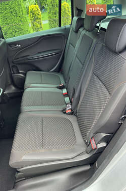 Минивэн Opel Zafira 2017 в 